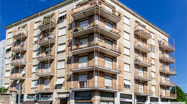 3+ bedroom apartment for sale in Busto Arsizio