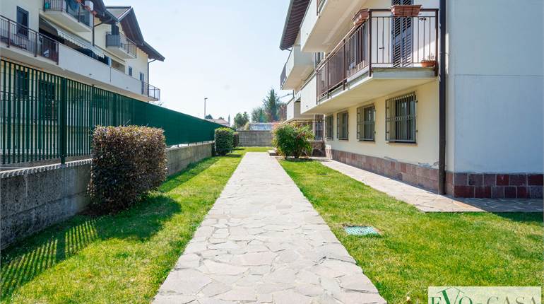 Tre locali termoautonomo con terrazzo e box