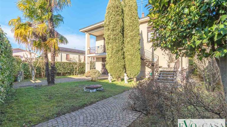 Town House for sale in Busto Arsizio