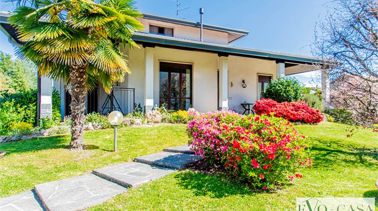 Villa for sale in Busto Arsizio